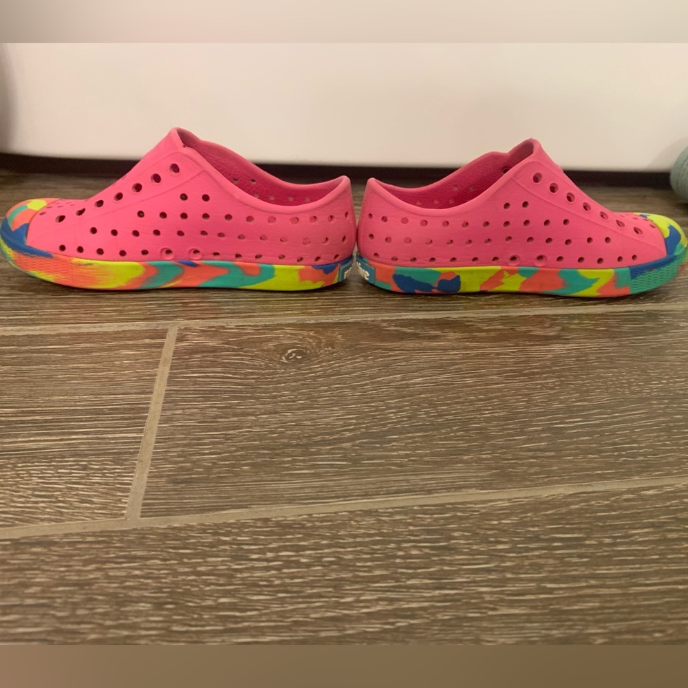 Girls Pink Native shoes